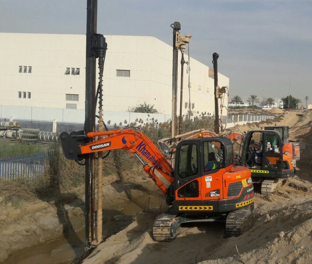41a95289-f553-4323-a52f-8185261cb65d Wellpoint Dewatering Drilling Machines working in unison